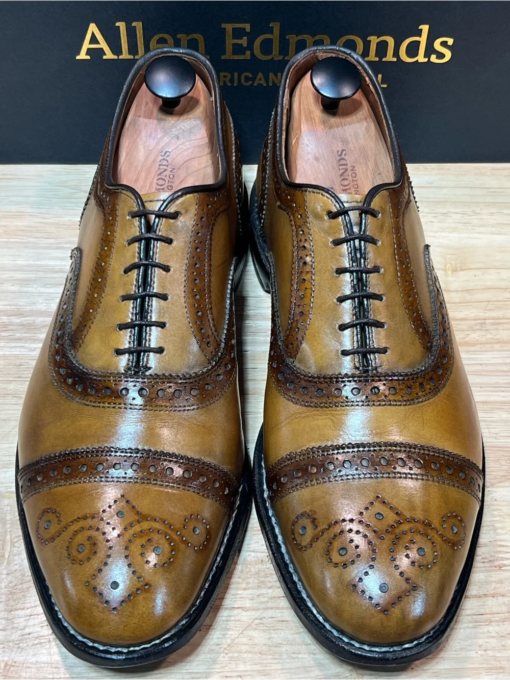 Allen Edmonds Strand Men’s Brogue Cap Toe Oxfords With Patinas Sz 8.5 2E 🇺🇸